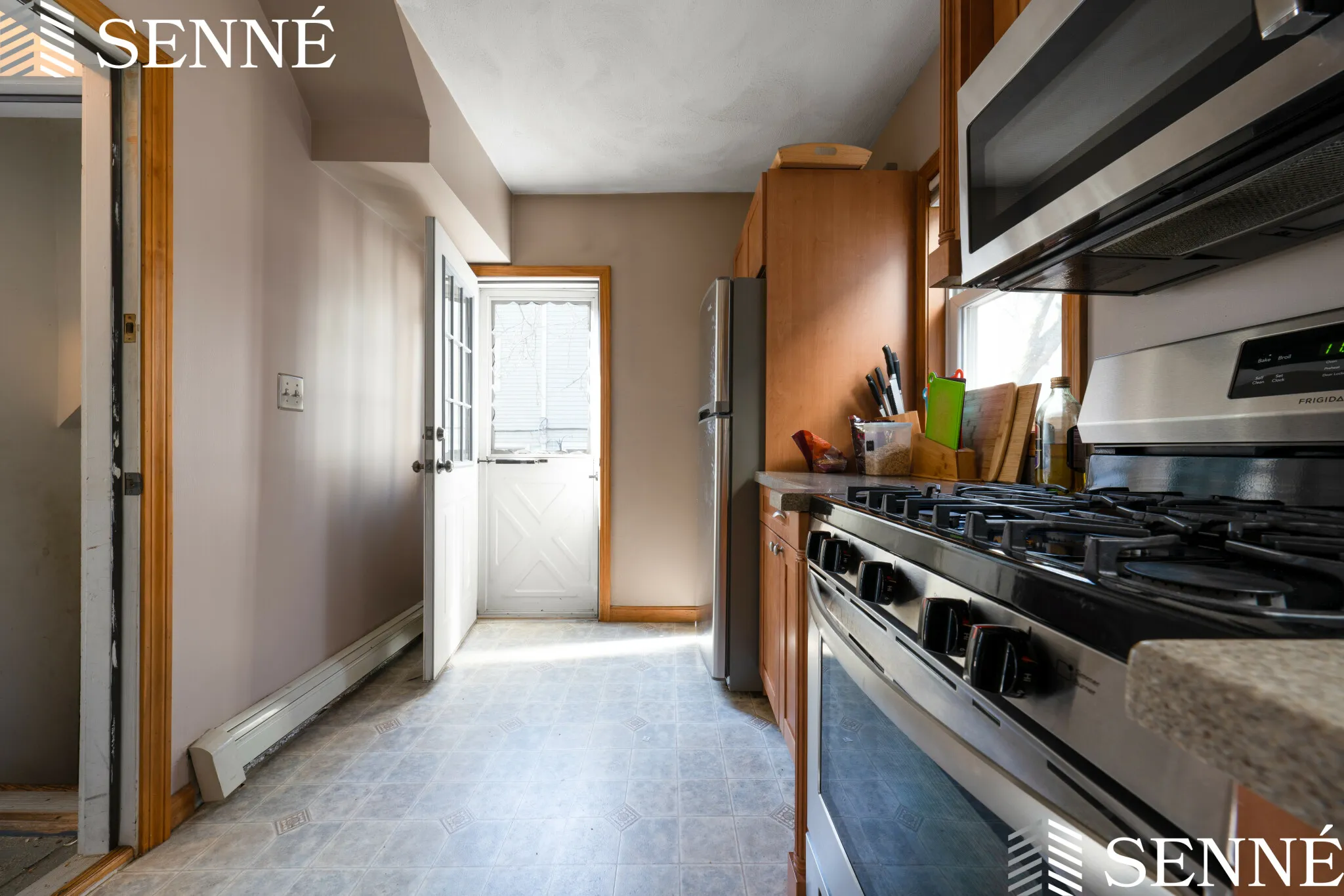 2.5 bed, 1 bath apartment for rent at 12 Speridakis Ter Unit 12, Cambridgeport — photo 6 of 12