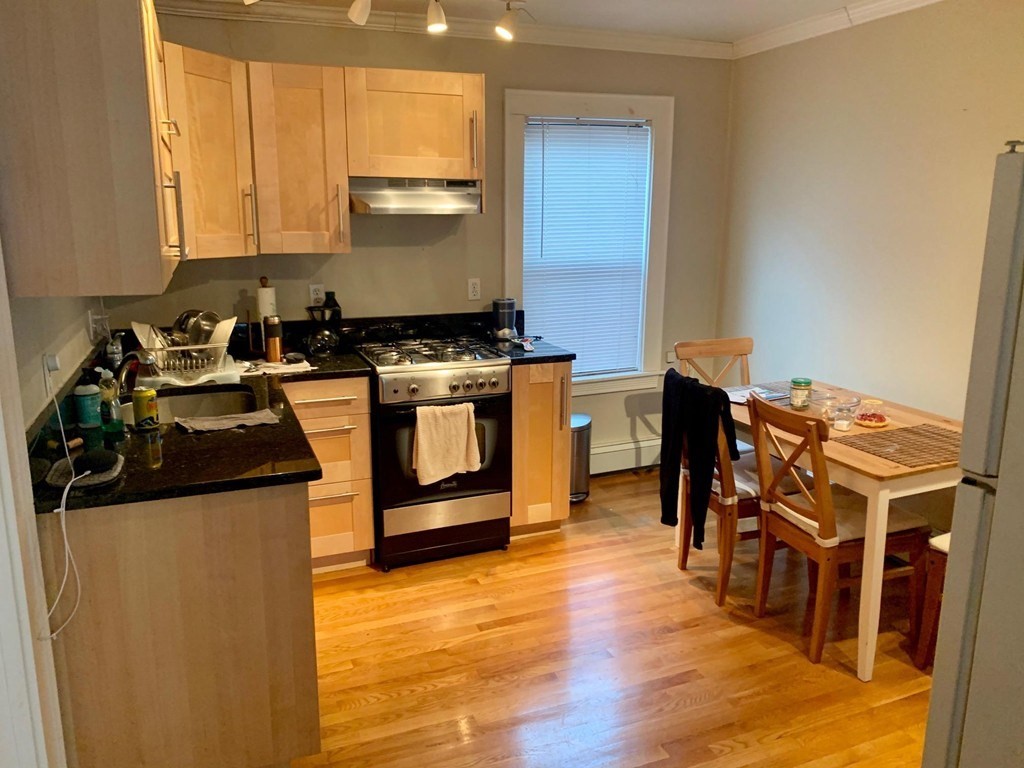 Studio bed, 1 bath apartment for rent at 12 Springer St Unit 2, South Boston