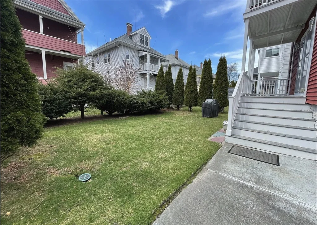 3 bed, 1 bath apartment for rent at 12 Stevens Unit 2, Medford — photo 9 of 11