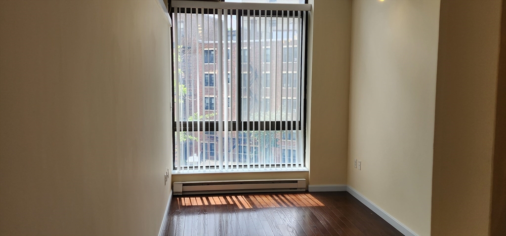 1 bed, 1 bath apartment for rent at 12 Stoneholm St Unit 302, Fenway — photo 1 of 13