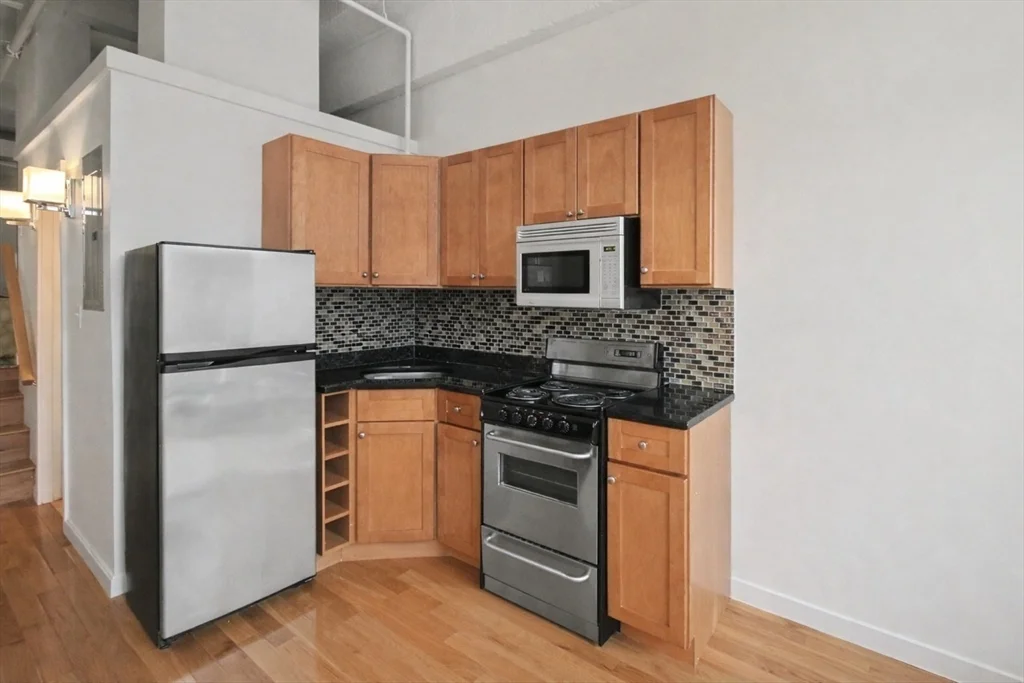 1 bed, 1 bath apartment for rent at 12 Stoneholm St Unit 304, Fenway — photo 2 of 10