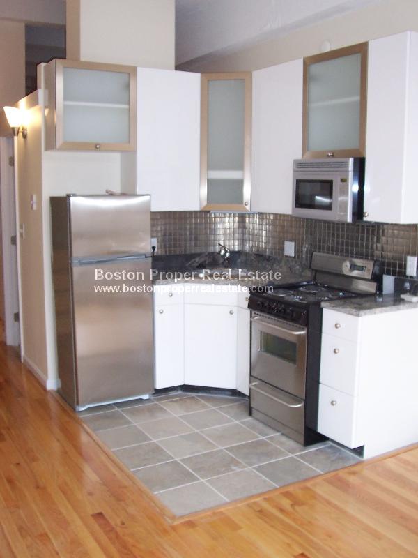 1 bed, 1 bath apartment for rent at 12 Stoneholm St Unit 308, Fenway — photo 5 of 14