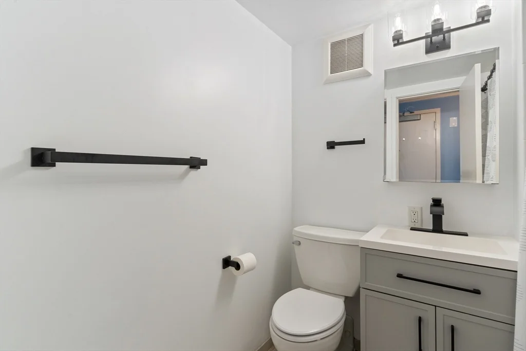 1 bed, 1 bath apartment for rent at 12 Stoneholm St Unit 318, Fenway — photo 8 of 15