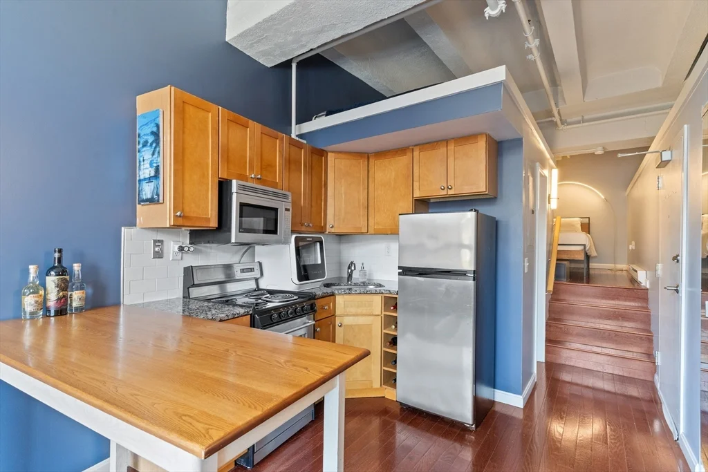 1 bed, 1 bath apartment for rent at 12 Stoneholm St Unit 318, Fenway — photo 2 of 15