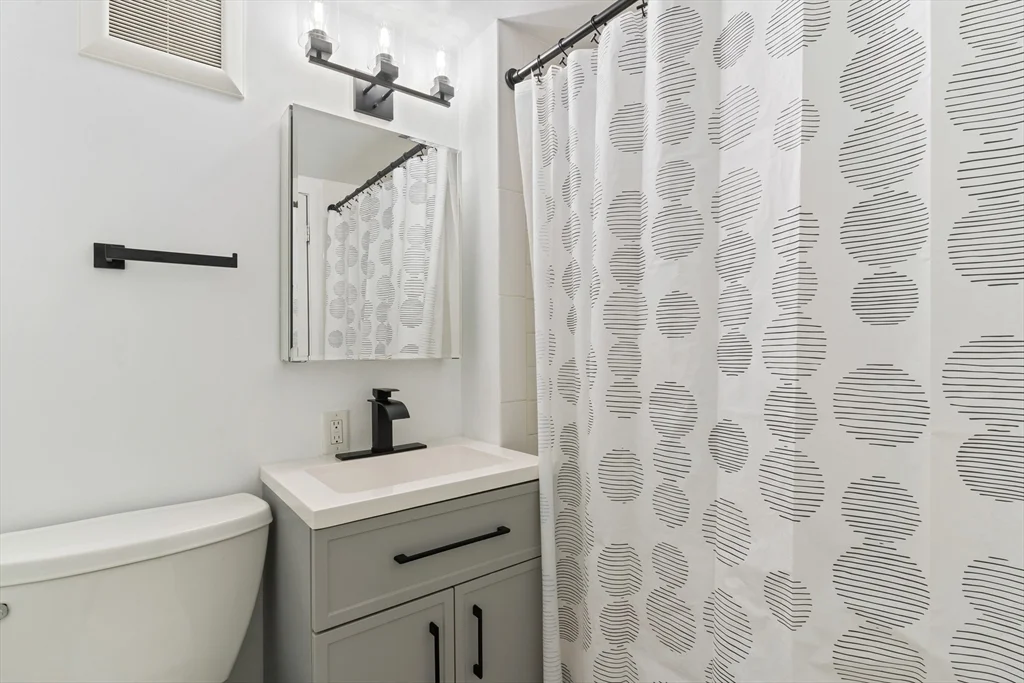 1 bed, 1 bath apartment for rent at 12 Stoneholm St Unit 318, Fenway — photo 9 of 15