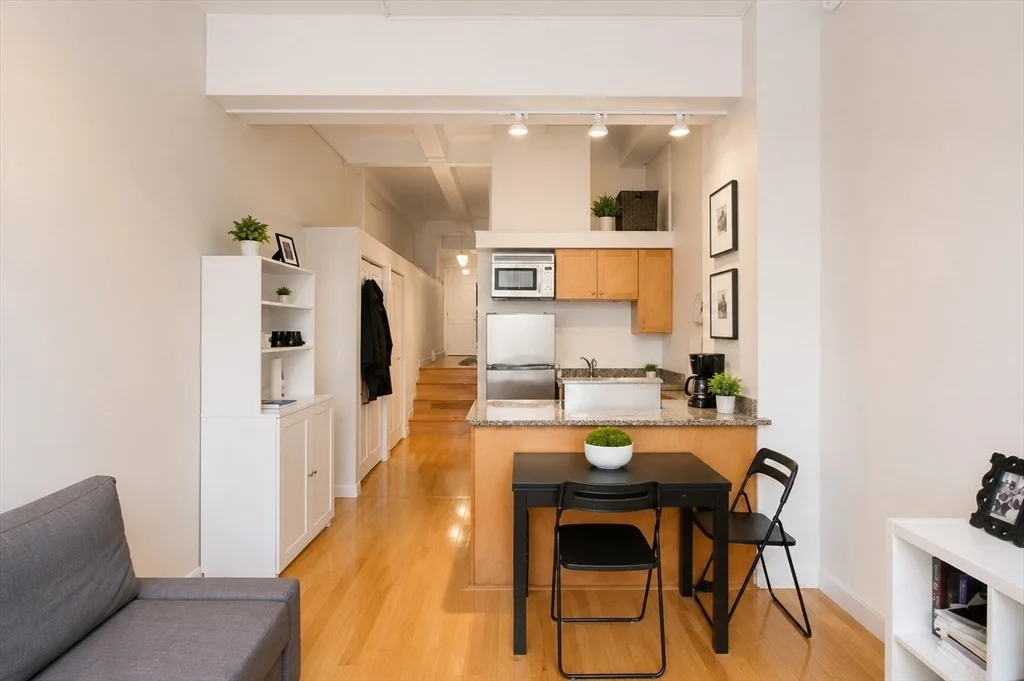 1 bed, 1 bath apartment for rent at 12 Stoneholm St Unit 329, Fenway — photo 2 of 10