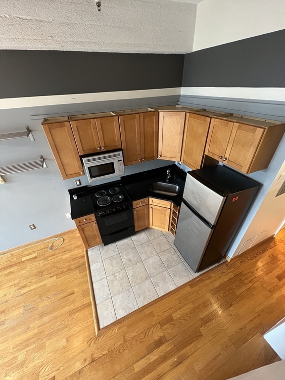 1 bed, 1 bath apartment for rent at 12 Stoneholm St Unit 402, Fenway — photo 3 of 12
