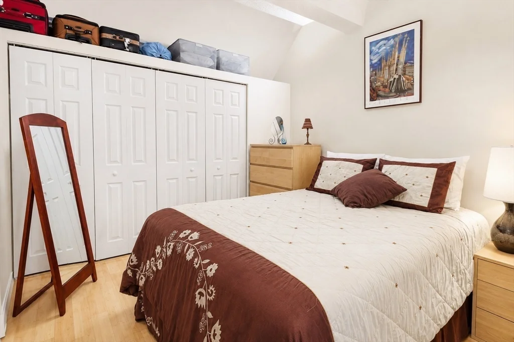 1 bed, 1 bath apartment for rent at 12 Stoneholm St Unit 407, Fenway — photo 6 of 12