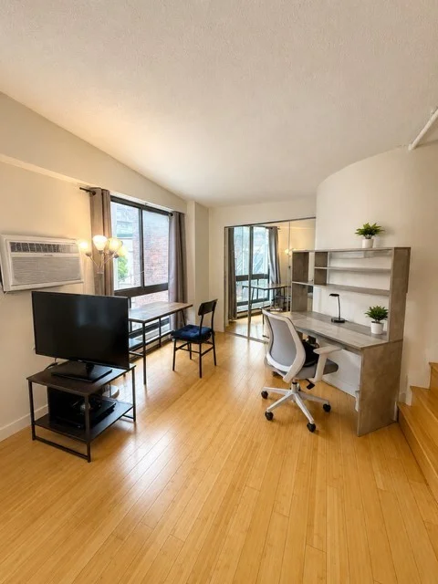 Studio bed, 1 bath apartment for rent at 12 Stoneholm St Unit 421, Fenway — photo 7 of 11