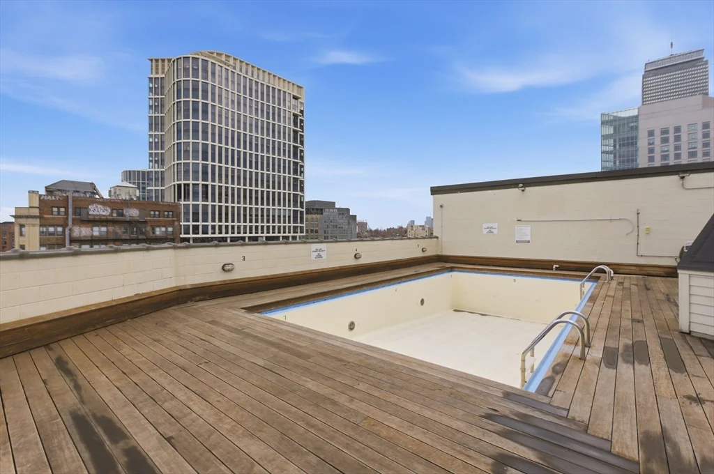 1 bed, 1 bath apartment for rent at 12 Stoneholm St Unit 425, Back Bay — photo 33 of 40
