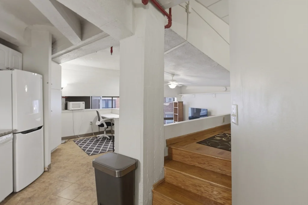 1 bed, 1 bath apartment for rent at 12 Stoneholm St Unit 425, Back Bay — photo 25 of 40