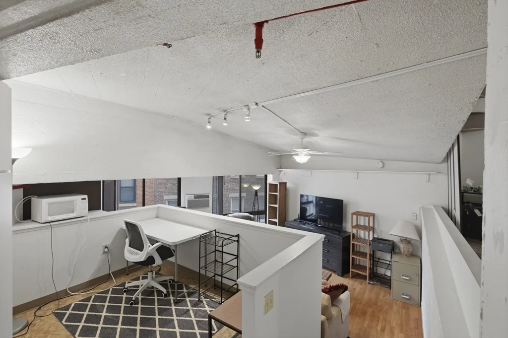 1 bed, 1 bath apartment for rent at 12 Stoneholm St Unit 425, Back Bay — photo 14 of 40