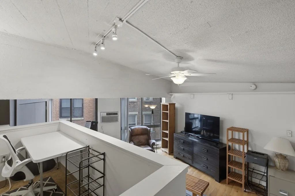 1 bed, 1 bath apartment for rent at 12 Stoneholm St Unit 425, Back Bay — photo 15 of 40