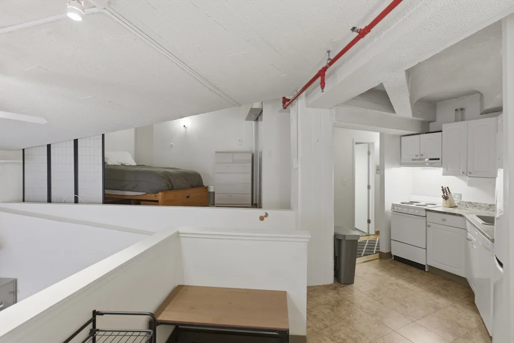 1 bed, 1 bath apartment for rent at 12 Stoneholm St Unit 425, Back Bay — photo 18 of 40