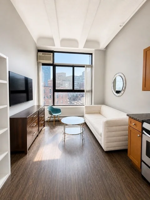 1 bed, 1 bath apartment for rent at 12 Stoneholm St Unit 428, Fenway — photo 1 of 10