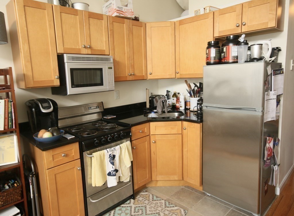 1 bed, 1 bath apartment for rent at 12 Stoneholm St Unit 506, Fenway — photo 3 of 11