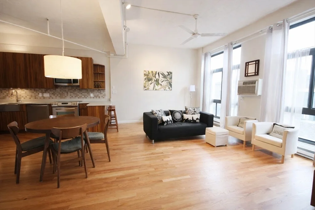1 bed, 1 bath apartment for rent at 12 Stoneholm St Unit 525, Fenway — photo 4 of 9