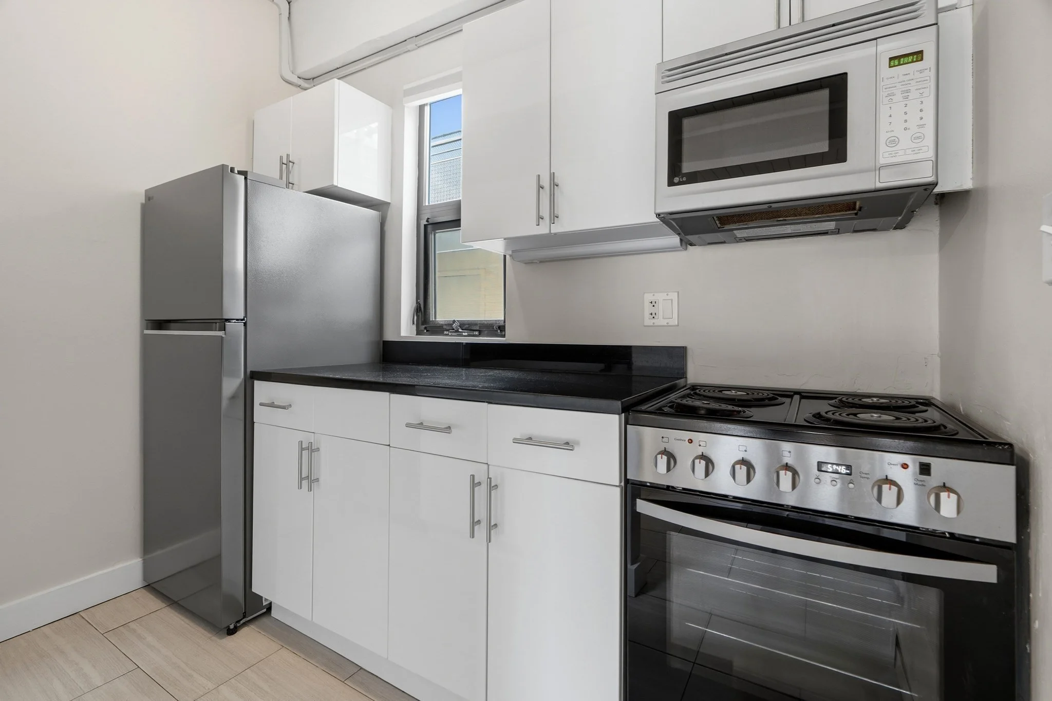 2 bed, 1 bath apartment for rent at 12 Stoneholm St Unit 6-16, Fenway — photo 7 of 24