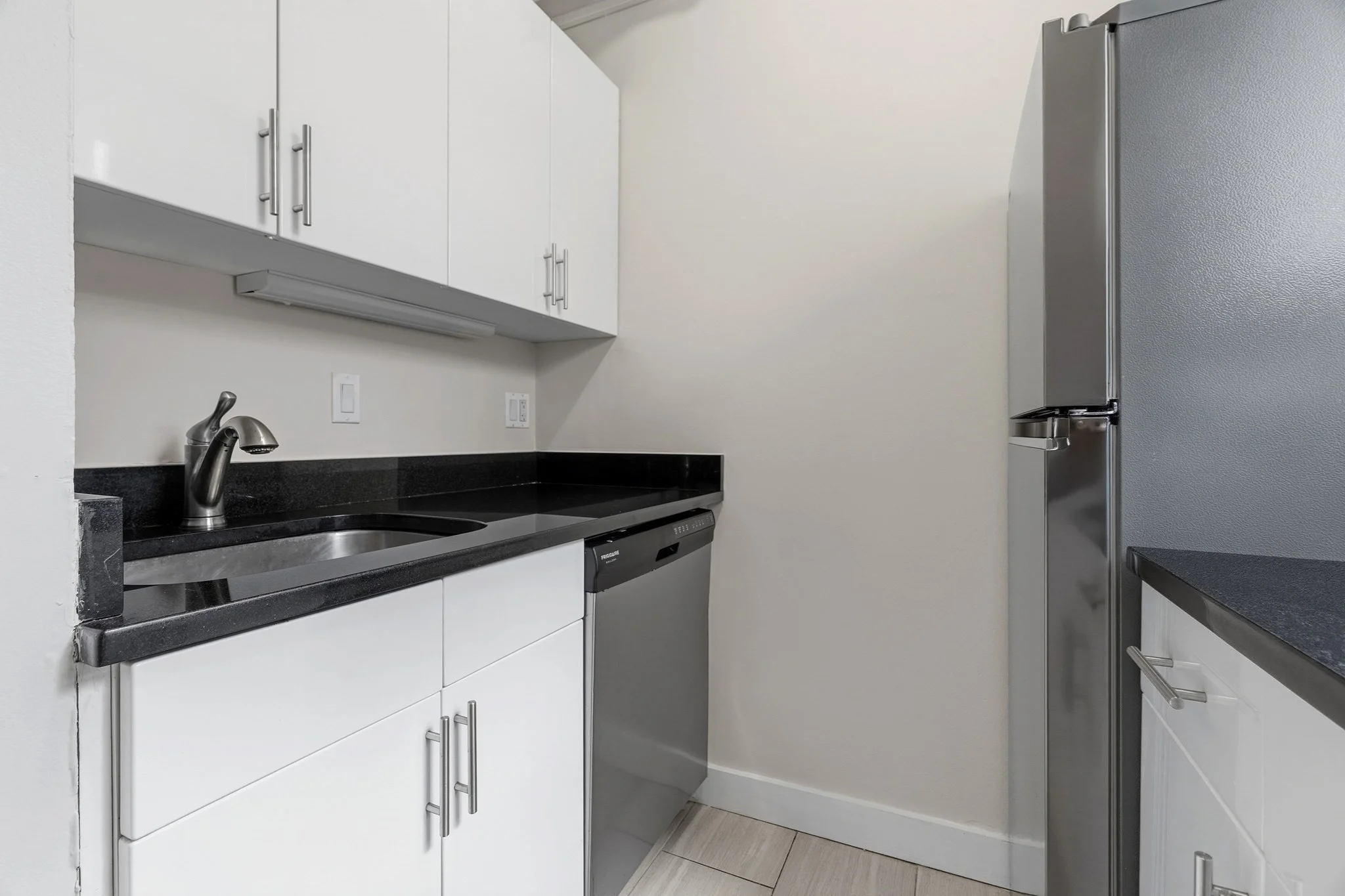2 bed, 1 bath apartment for rent at 12 Stoneholm St Unit 6-16, Fenway — photo 8 of 24