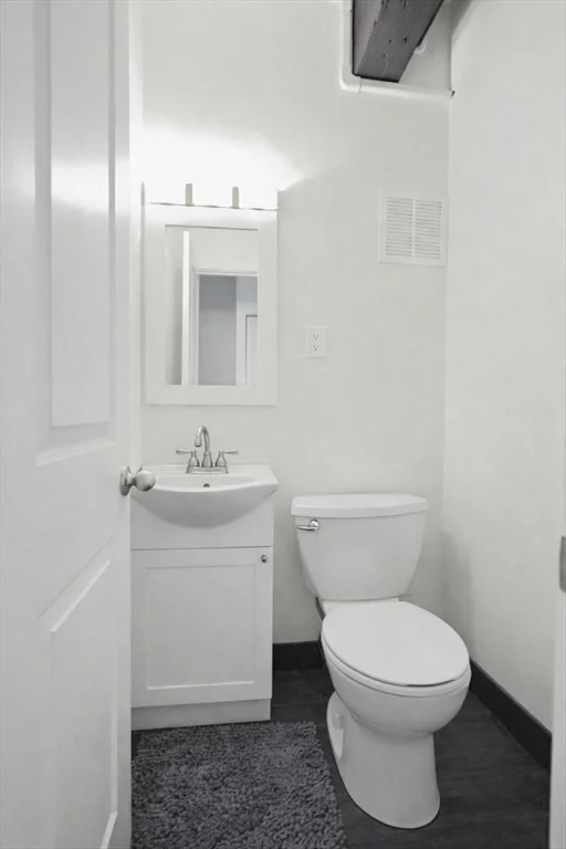 2 bed, 1 bath apartment for rent at 12 Stoneholm St Unit 608, Fenway — photo 6 of 11