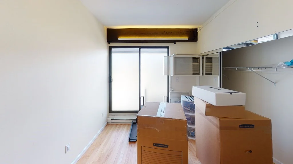 3 bed, 1 bath apartment for rent at 12 Stoneholm St Unit 610, Boston — photo 4 of 8