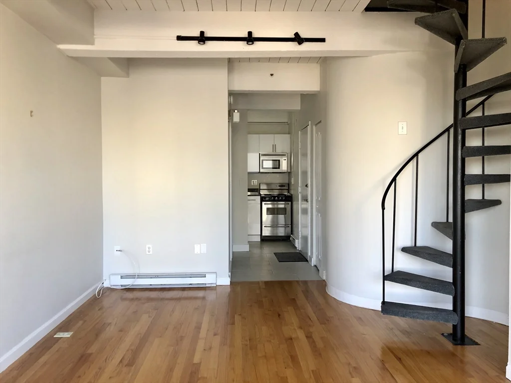 2 bed, 1 bath apartment for rent at 12 Stoneholm St Unit 616, Fenway — photo 5 of 17