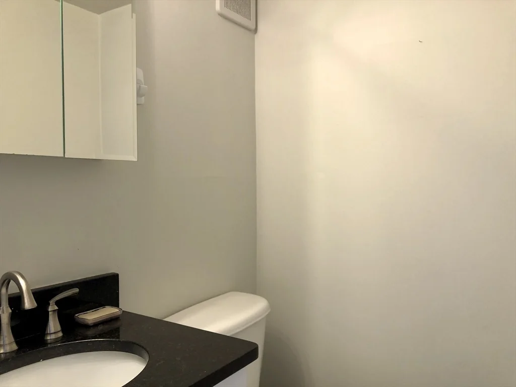 2 bed, 1 bath apartment for rent at 12 Stoneholm St Unit 616, Fenway — photo 17 of 17