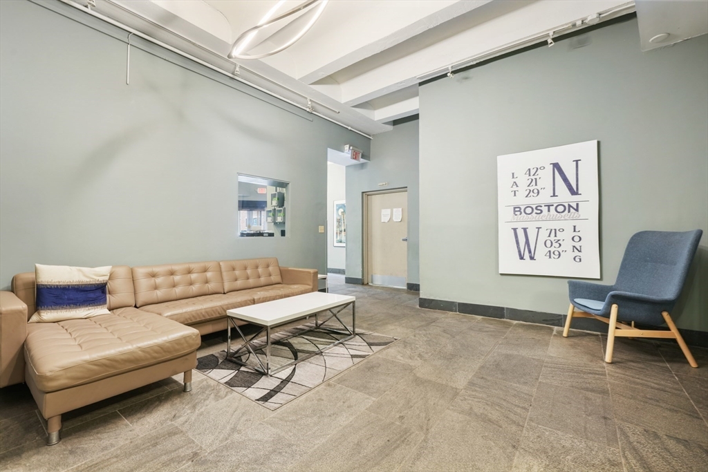 2 bed, 1 bath apartment for rent at 12 Stoneholm St Unit 621, Fenway — photo 13 of 18