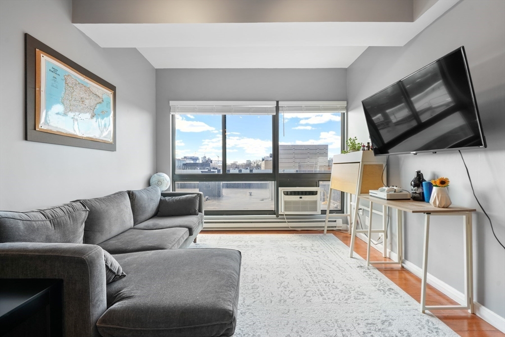 2 bed, 1 bath apartment for rent at 12 Stoneholm St Unit 621, Fenway — photo 2 of 18