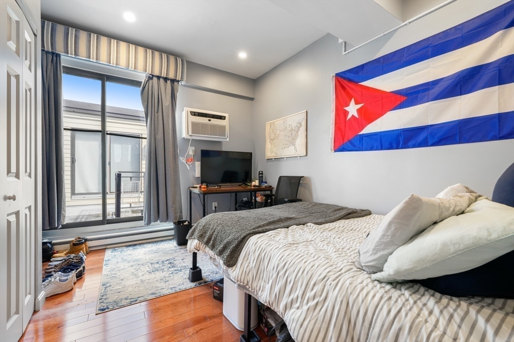 2 bed, 1 bath apartment for rent at 12 Stoneholm St Unit 621, Fenway — photo 8 of 18