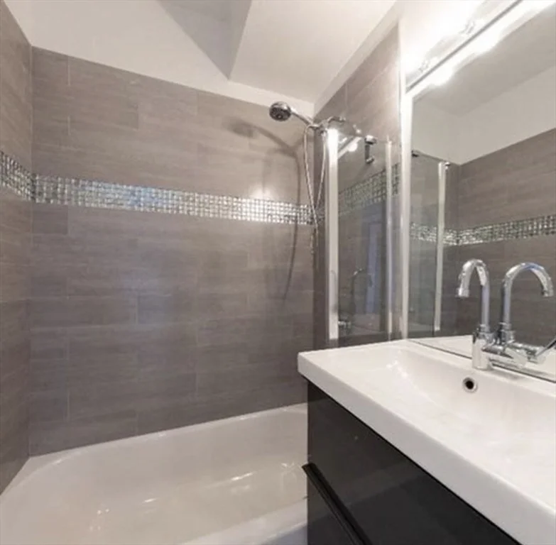 4 bed, 2 bath apartment for rent at 12 Stoneholm St Unit 623, Fenway — photo 11 of 17