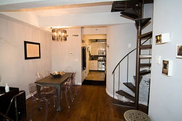2 bed, 1.5 bath apartment for rent at 12 Stoneholm St Unit 624, Fenway — photo 4 of 9