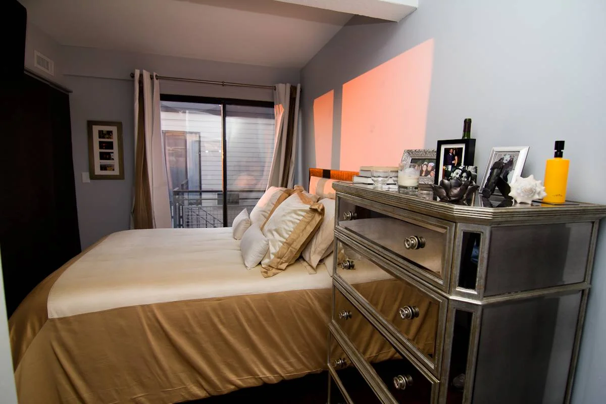 2 bed, 1.5 bath apartment for rent at 12 Stoneholm St Unit 624, Fenway — photo 7 of 9