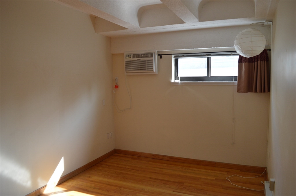 2 bed, 1 bath apartment for rent at 12 Stoneholm Unit 401, Fenway — photo 12 of 20