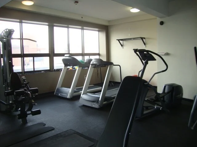 1 bed, 1 bath apartment for rent at 12 Stoneholm Unit 519, Fenway — photo 8 of 9