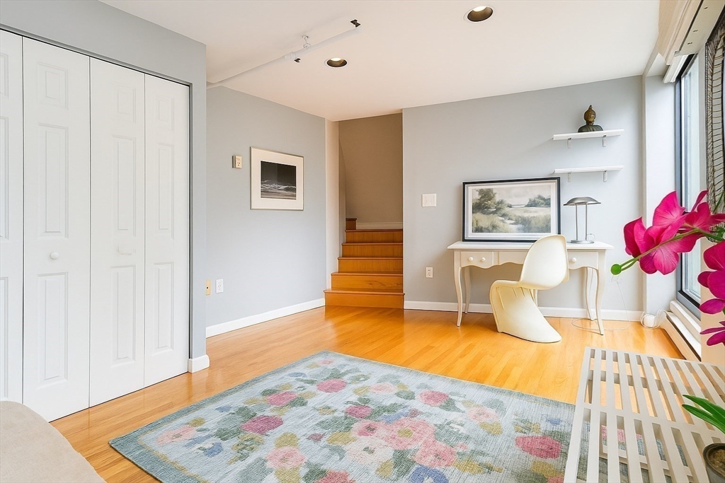 1 bed, 1 bath apartment for rent at 12 Stoneholm Unit 520, Back Bay — photo 7 of 14