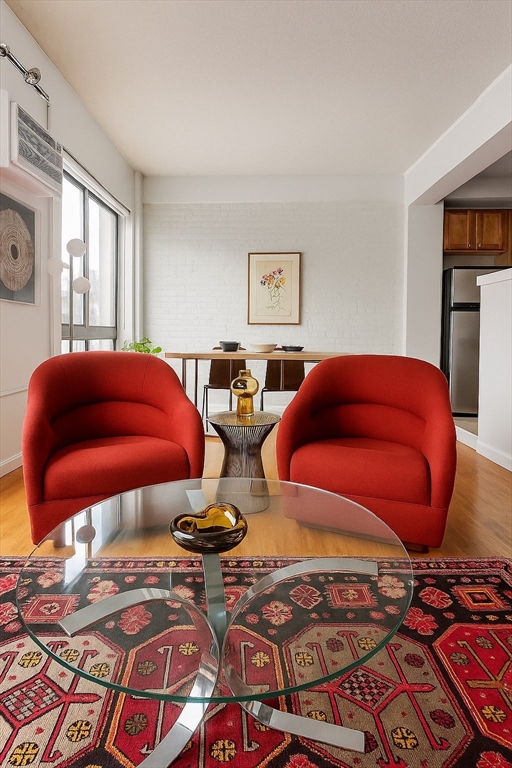1 bed, 1 bath apartment for rent at 12 Stoneholm Unit 520, Back Bay — photo 1 of 14
