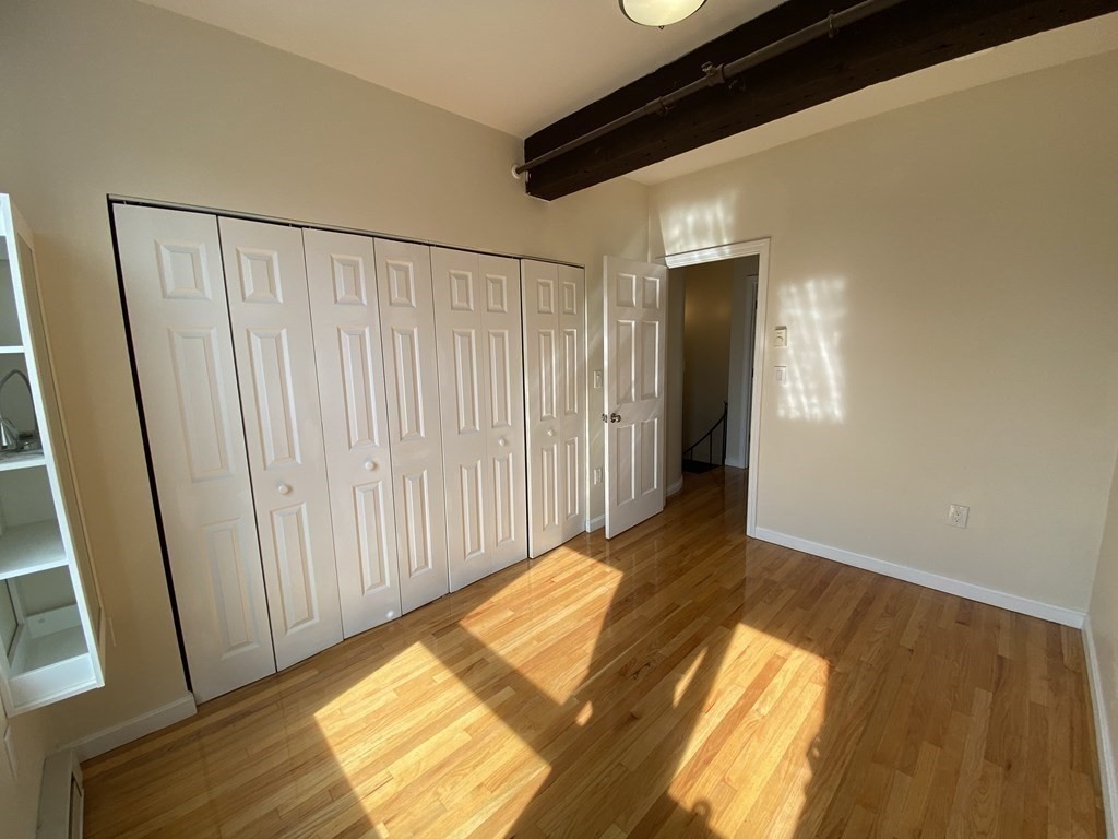 3 bed, 1 bath apartment for rent at 12 Stoneholm Unit 614, Back Bay — photo 7 of 17