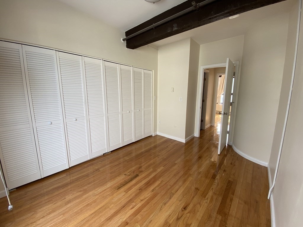 3 bed, 1 bath apartment for rent at 12 Stoneholm Unit 614, Back Bay — photo 10 of 17