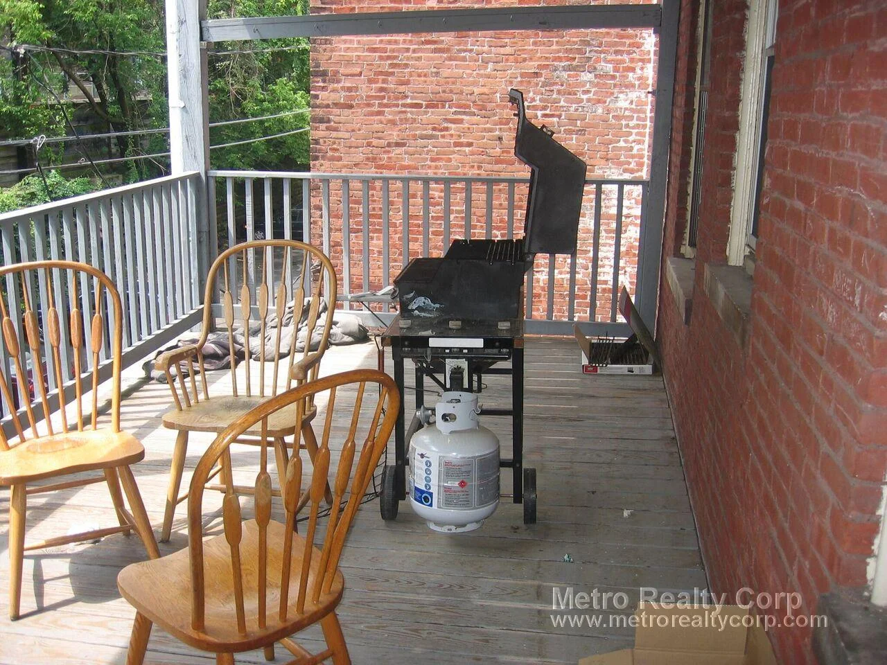 3 bed, 1 bath apartment for rent at 12 Strathmore Rd Unit 2, Brookline Hills — photo 23 of 24