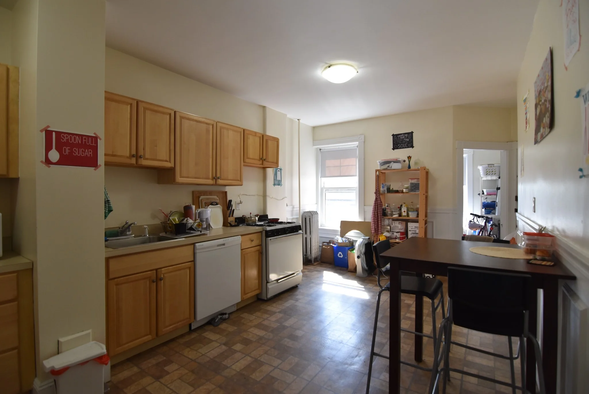 3 bed, 1 bath apartment for rent at 12 Strathmore Rd Unit 2, Brookline Hills — photo 9 of 24
