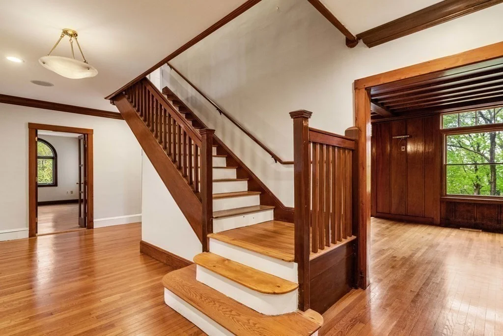 6 bed, 4+ bath apartment for rent at 12 Summit Rd, Lexington — photo 19 of 41