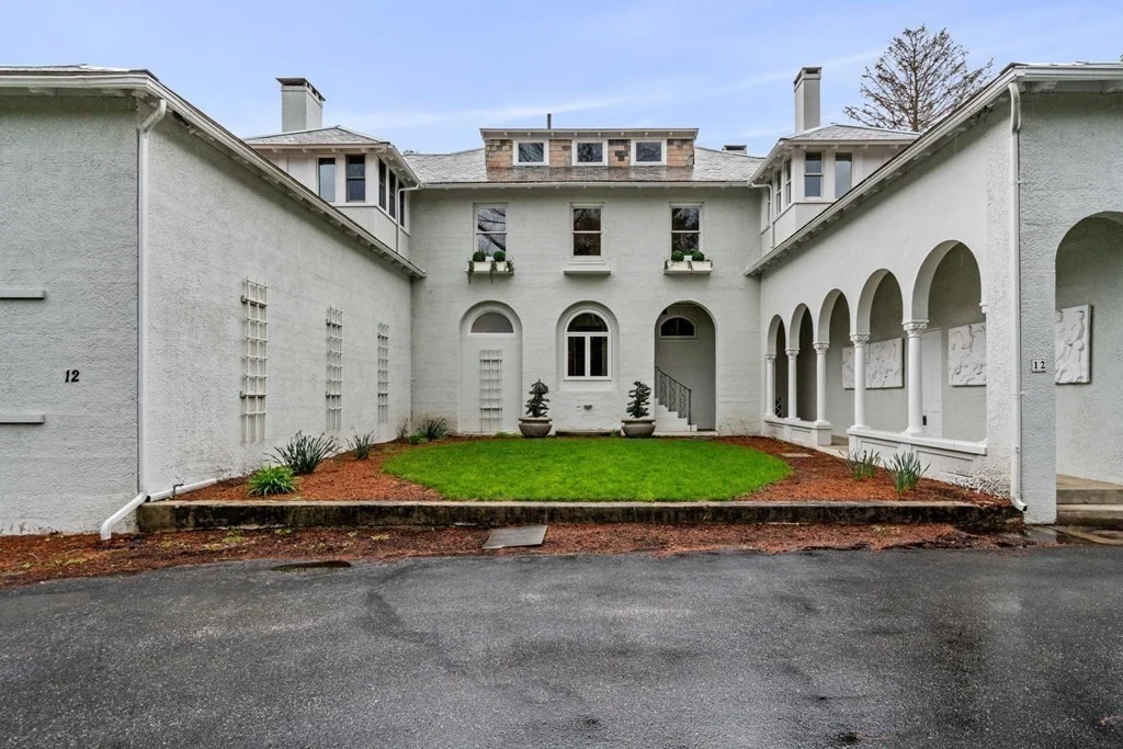 6 bed, 4+ bath apartment for rent at 12 Summit Rd, Lexington — photo 4 of 41