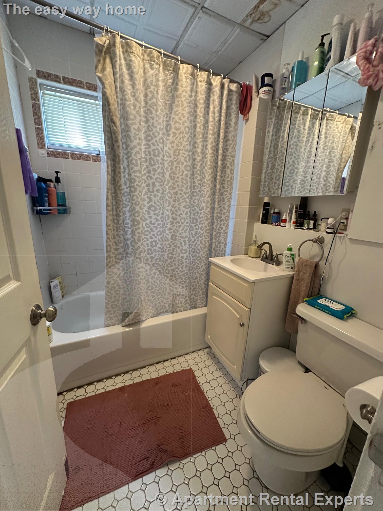 2 bed, 1 bath apartment for rent at 12 Sumner Ave, Autumn Hill — photo 9 of 16