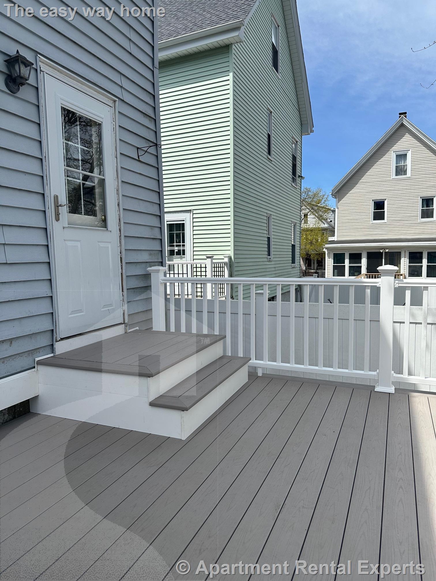 2 bed, 1 bath apartment for rent at 12 Sumner Ave, Autumn Hill — photo 13 of 16