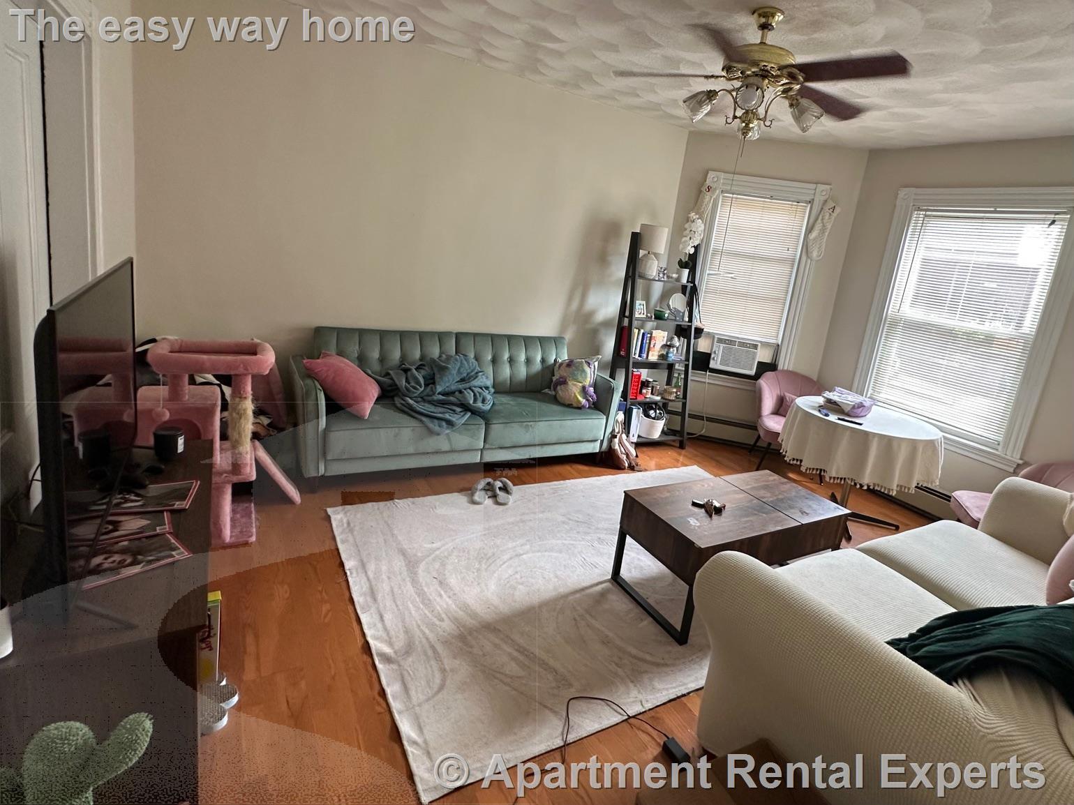 2 bed, 1 bath apartment for rent at 12 Sumner Ave, Autumn Hill — photo 3 of 16