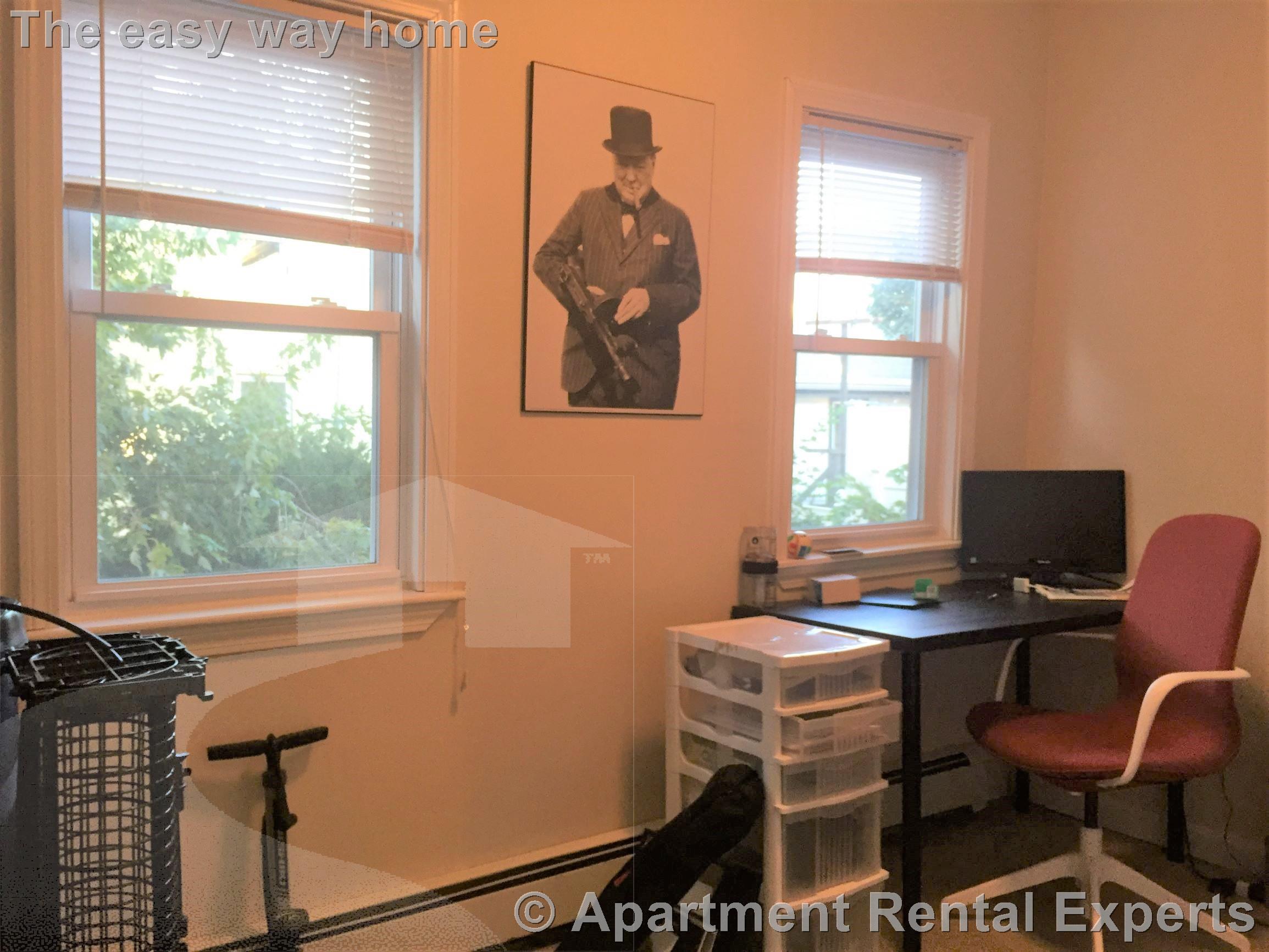 2 bed, 1 bath apartment for rent at 12 Sumner Ave, Autumn Hill — photo 8 of 16