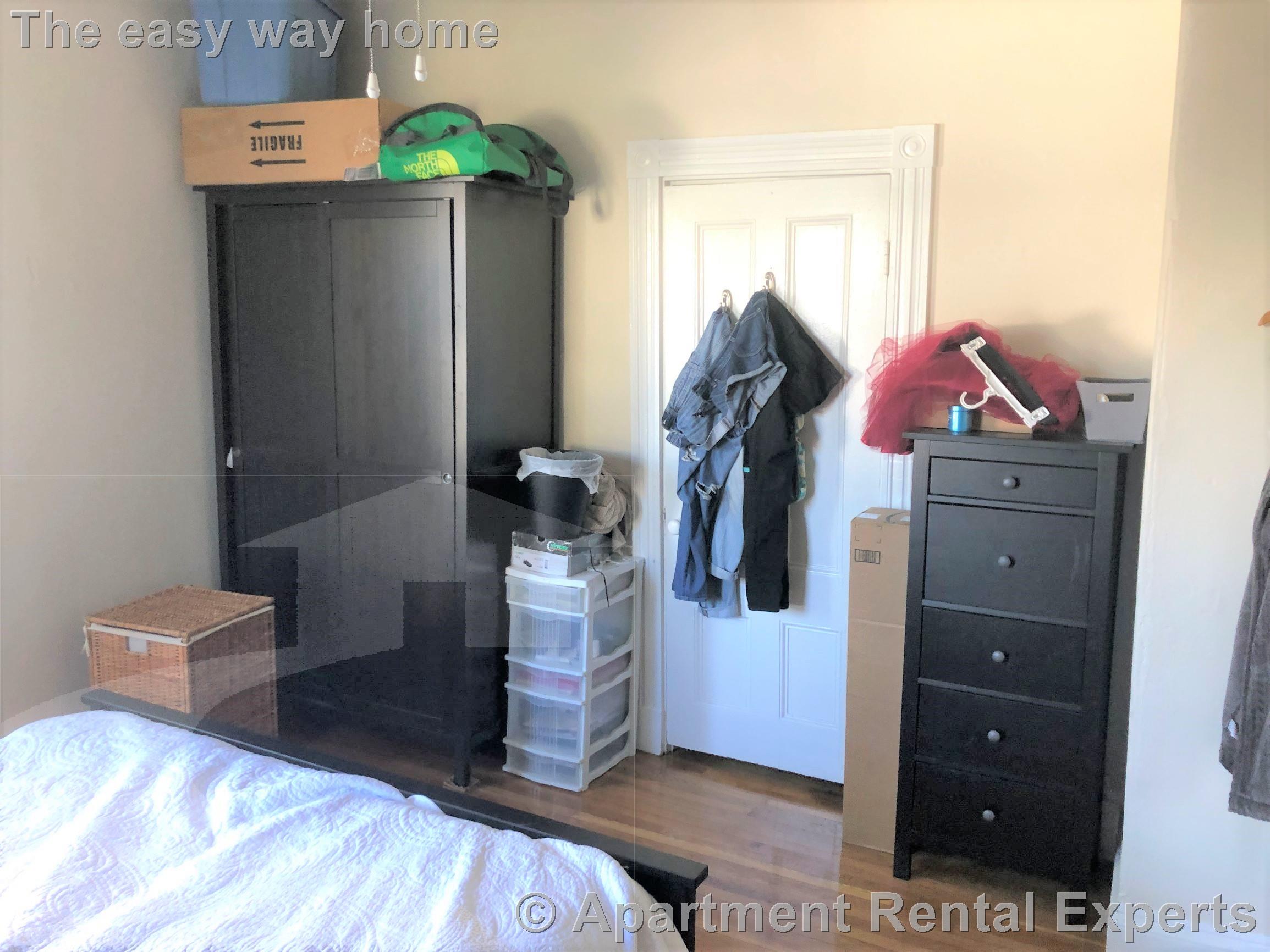 2 bed, 1 bath apartment for rent at 12 Sumner Ave, Autumn Hill — photo 7 of 16