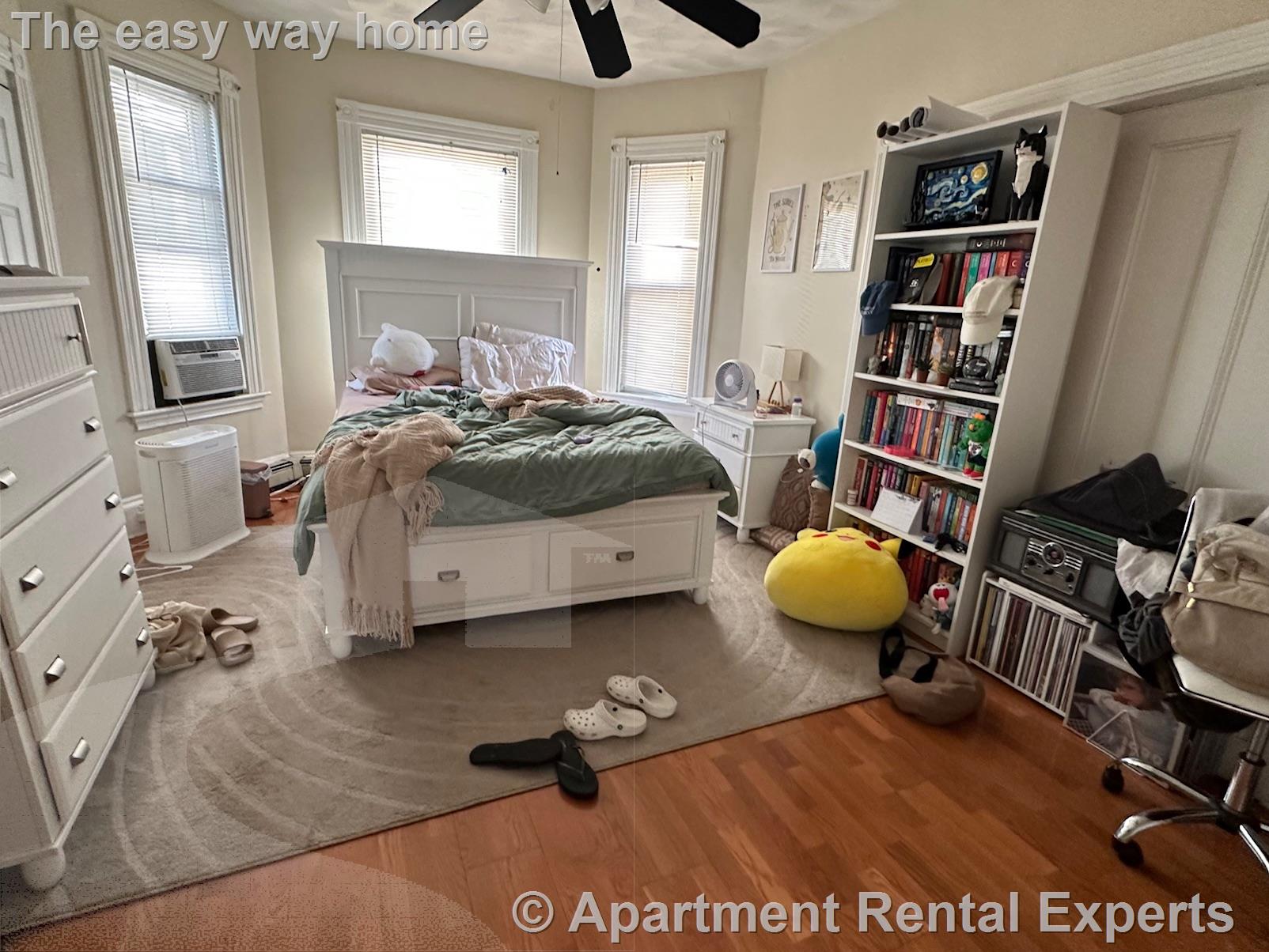2 bed, 1 bath apartment for rent at 12 Sumner Ave, Autumn Hill — photo 4 of 16