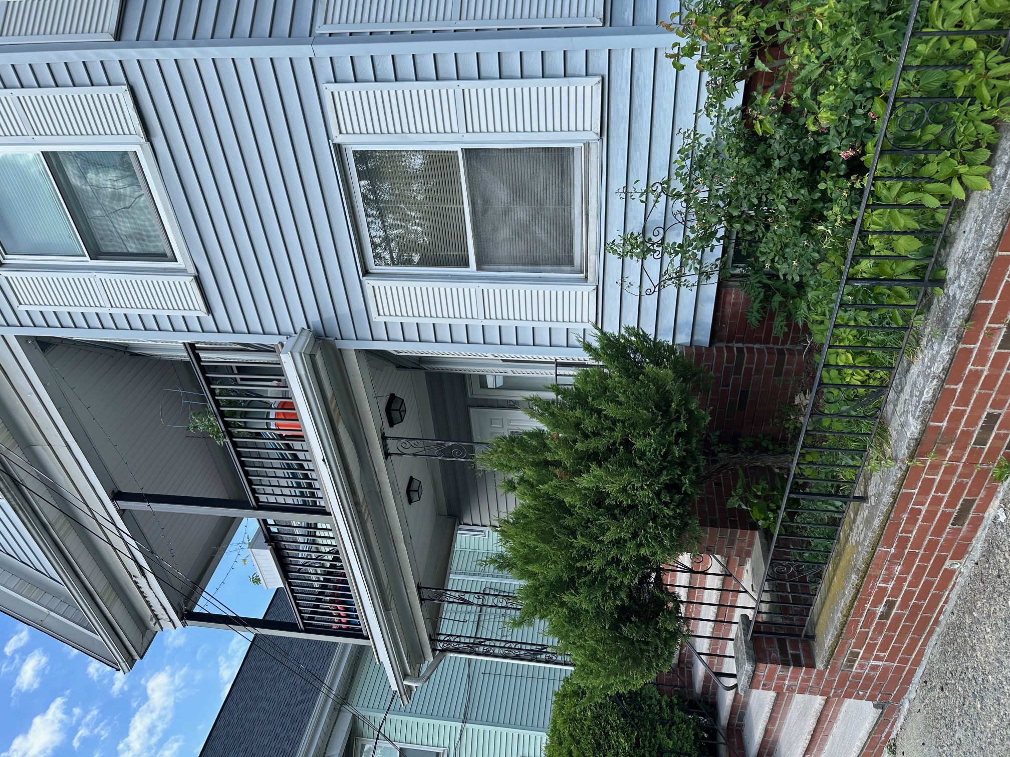 2.5 bed, 1 bath apartment for rent at 12 Sumner Ave Unit 12, Medford — photo 16 of 16
